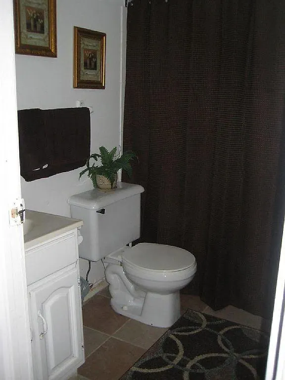 Adib Apartments - 931 Pinecrest Rd, Unit B