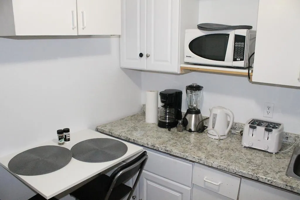 Adib Apartments - 931 Pinecrest Rd, Unit B 0*, Ottawa